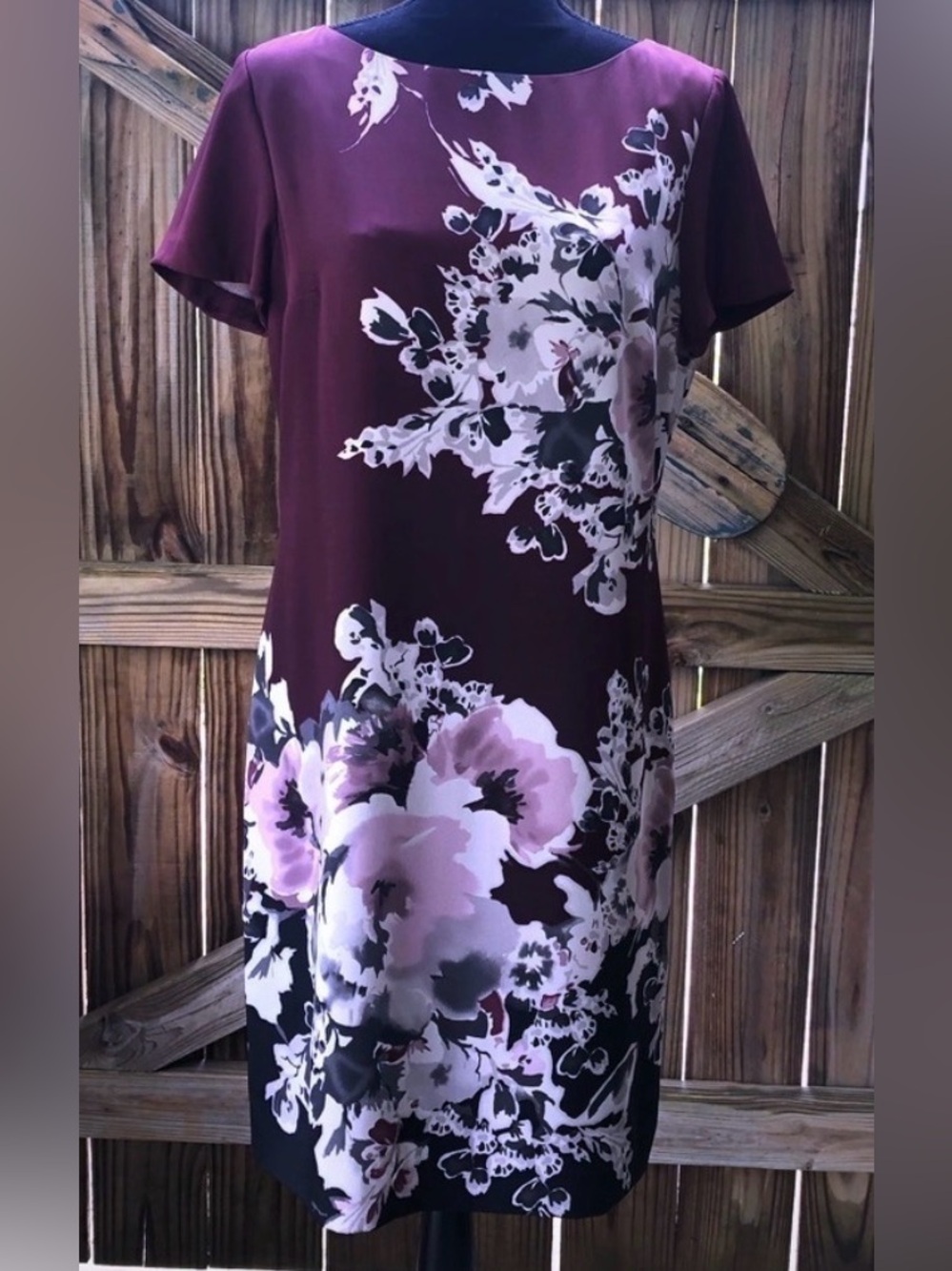 Anne Klein Burgundy Silk Floral Short Sleeve Sheath Dress Size 8